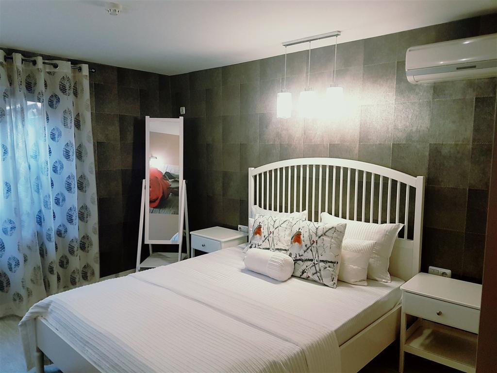 Hotel Minaliat Vek Shumen Exteriör bild